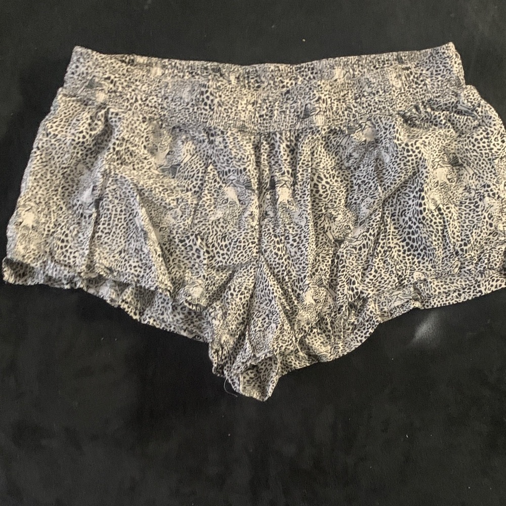 Victoria's Secret Black and Gray Patterned Panties